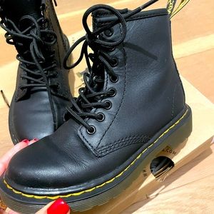Dr Martens Boot - Like New
